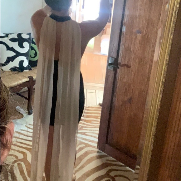 Dress - Picture 2 of 4